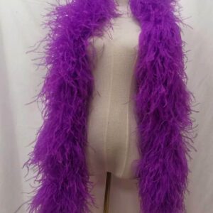 Boa de plumas de avestruz de 10 capas en color blanco para vestidos de novia y fiesta.